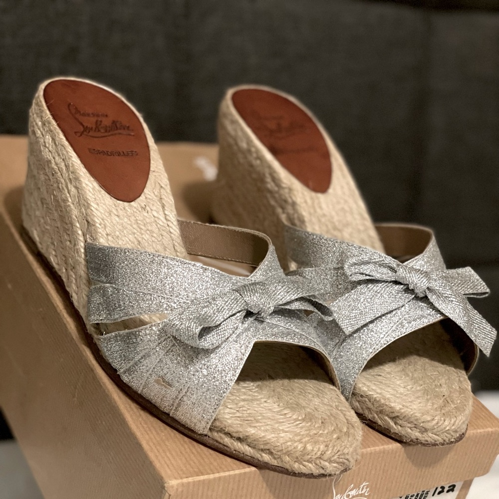 CHRISTIAN LOUBOUTIN Grosgrain Tiburon Espadrille Wedges